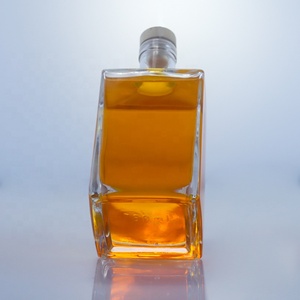 Botella de Vidrio Cuadrada Vacía de Fondo Grueso Premium para Licores, Whisky, Bebidas Espirituosas, Botella de Vino de Frutas Personalizada al por Mayor - Product Image 5