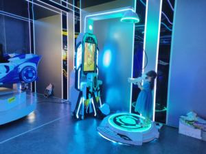 Jeux de salle de tir de la <span class=keywords><strong>réalité</strong></span> <span class=keywords><strong>virtuelle</strong></span> 9d VR AR d'intérieur tirant la machine de tir d'arcade d'intérieur - Product Image 2