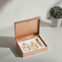 Ensemble de parfums personnalisés de 10 ml, flacon roll-on, fermeture magnétique, matériaux recyclés, doublure en éponge, logo personnalisé, vernissage, dossiers