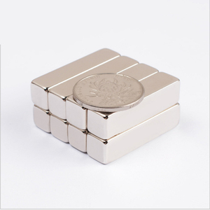 Taille personnalisée N52 aimants puissants en néodyme pour terres rares cube carré puissant petits aimants permanents prix de gros soudage - Product Image 4