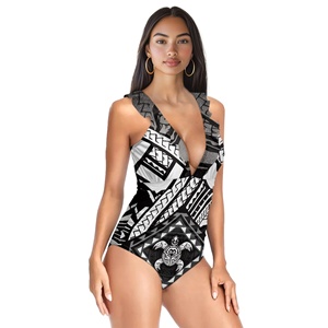 Traje de Baño de una Pieza con Estampado Tribal Hawaiano Maorí, Cuello en V con Volantes, Estampado Geométrico de Tortuga en Blanco y Negro para Mujer - Product Image 2