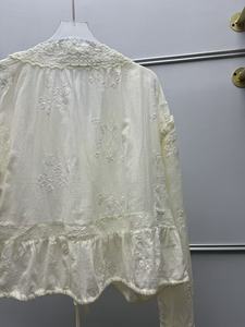 Blusa Elegante de Manga Larga para Mujer, Cuello en V, Color Sólido, Ajustada, con Bordado Calado y Encaje, Estilo Casual - Product Image 5