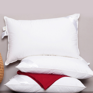 Almohada Tipo Cojín De Pluma Y Plumón De Mash