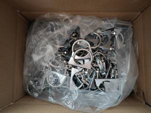 תפסי צינור בצורת U מפלדת אל חלד מותאמים אישית חצי אביזרי צינור אוכף צינור U קליפ - Product Image 2