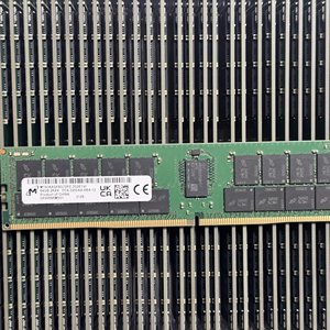 Memoria de servidor RECC de 64 GB 2RX4 3200AA AA810828 SNPP2MYXC/64G - Product Image 1