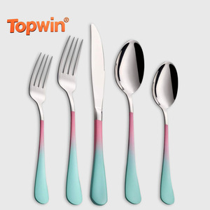 Juego de Cubiertos de Acero Inoxidable de Color Hermoso, Vajilla de Restaurante que Incluye Cuchara, Tenedor y Cuchillo Plateados para Fiestas y Familias - Product Image 1