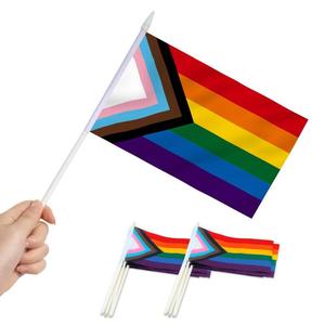 Giá Rẻ Cổ Phiếu Cầu Vồng Cầm Tay Nhỏ Thu Nhỏ Pan Pansexual Niềm Tự hào Mini <span class=keywords><strong>Stick</strong></span> Cờ Với Rắn Cực Và Spear Top - Product Image 3