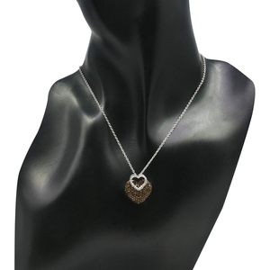 Collar con Colgante de Diamantes en Forma de Corazón, 0.87 Cttw, Diamantes Blancos y Marrones, Plata de Ley 925, Bañado en Rodio, Color G-H - Product Image 4