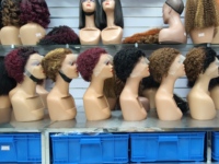 Wig Pixie Curly 13x4 Lace Frontal Wig Potongan Pendek Rambut Gelombang Air Brasil 100% Rambut Asli Manusia Grosir