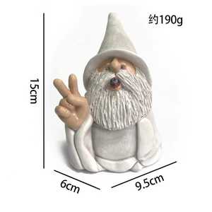 Nouvelle statue de lutin fumeur MAB42, doigt d'honneur, lutin vieil homme, artisanat en résine pour décorations de jardin - Product Image 2