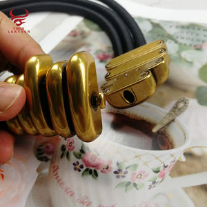 Ceintures élastiques <span class=keywords><strong>pour</strong></span> filles, ceintures à chaîne extensibles punk, ceintures à chaîne en métal doré <span class=keywords><strong>pour</strong></span> femmes - Product Image 3