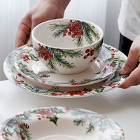 Service de table en céramique créatif pour Noël, motif Aigleconne, oiseaux, baies rouges, branches de pin, assiettes à collation en porcelaine, bol à soupe, décoration d'intérieur