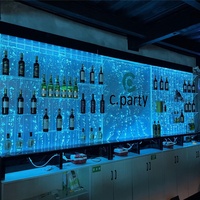 Bar lounge sur mesure design aquarium LED acrylique bulle d'eau étagère murale et présentoir à vin