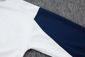 ชุดฝึกซ้อมแขนยาวมีซิปแบบย้อนยุคชุดแข่งฟุตบอล25/26มิลานสโมสรยุโรป - Product Image 3