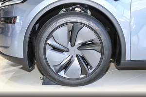 <span class=keywords><strong>Tesla</strong></span> <span class=keywords><strong>Model</strong></span> <span class=keywords><strong>Y</strong></span> 2025 821 km Noir 4 roues motrices Bleu profond Véhicules électriques purs SUV de taille moyenne Voiture de sport de luxe Voitures <span class=keywords><strong>Tesla</strong></span> - Product Image 4