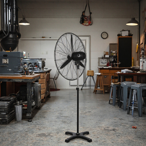 Ventilador Industrial de Piso de Alta Calidad de 20 Pulgadas, 3 Aspas de Aluminio, Varilla de Elevación, Pedestal Negro, Cable de Cobre, Plástico, Uso en Exteriores - Product Image 3