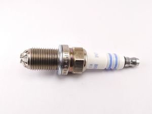 Bugi chính hãng chính hãng 0242236562 fgr7dqp + Đức crossuse đôi Iridium Chất lượng cao sử dụng chéo NGK 3199 bkr6equp - Product Image 2