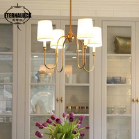 Lustre LED en métal doré personnalisé avec bras courbés pour hall d'hôtel, bar et salon - éclairage de plafond rond
