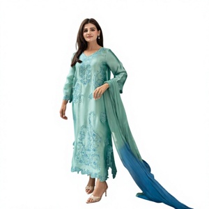 Robe longue élégante et réversible pour femme, avec broderies complexes, extensible, infroissable, séchage rapide, idéale pour les soirées et toutes occasions. - Product Image 1
