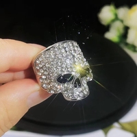 Bague tendance pour homme, design spécial, tête de diable en émail noir, incrustation en or rose et rhodium, pour anniversaire
