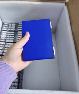 3,7V 6,9Ah 6,2Ah 5,2Ah Lithium-Batteriezelle 7000 Zyklen NCM Li-Ionen Top-Qualität EV-Batterie - Product Image 4