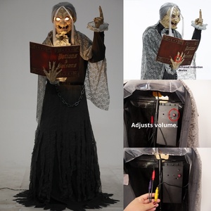 Gran Decoración Eléctrica de Halloween con Sensor de Movimiento para Casa Embrujada o Parque de Atracciones: Bruja de Pie Leyendo un Libro - Product Image 2