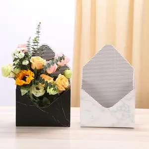 カスタマイズギフトアレンジメント生花ブーケボックスリサイクル可能な文字型空の花包装紙箱