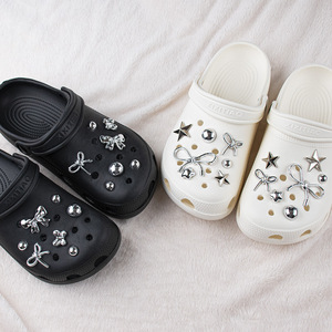 Ensemble de breloques pour chaussures Y2K argent métallisé, étoiles miroir de luxe, nœuds papillon, épingles pour sabots, clous métalliques brillants, décoration DIY pour sandales, cadeau pour <span class=keywords><strong>femme</strong></span> - Product Image 2