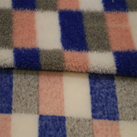 Nouveautés 2022 – Tissu d'ameublement en peluche shaggy 100 % polyester tricoté, écologique et à prix abordable, idéal pour chaussettes, vêtements, sacs et intérieur de voiture