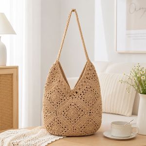 Borsa tote fatta a mano all'uncinetto con motivo a rombi, stile nonna, bianca e nera, tessitura geometrica, stile Ins, retrò, artistica, da spiaggia - Product Image 4