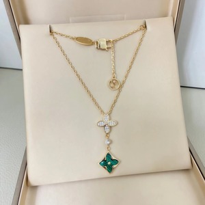 Collier pendentif en cuivre pour femme, design fleur en zircon, style romantique, pour la vie quotidienne, les activités sociales et les cadeaux de fête - Product Image 2