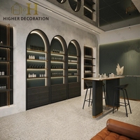 Support de présentation de parfums en bois de haute qualité avec bande lumineuse LED, vitrine de parfums, design d'intérieur de boutique de parfums de luxe
