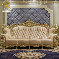 Premium Goldblatt-Finish & Gesteppte Lederpolsterung Wohnzimmermöbel Hochwertiges Barockes Goldgeschnitztes Holzsofa-Set