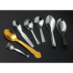 Cuillère à shilajit de style gadget intelligent, conçue pour un contrôle précis des suppléments, outil de bien-être futuriste - Product Image 3