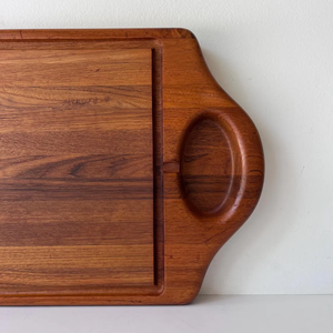 <span class=keywords><strong>Plateau</strong></span> en teck sculpté <span class=keywords><strong>de</strong></span> style danois moderne - Planche à découper - Product Image 4