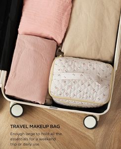 Large Capacity Aesthetic Cotton Quilted Makeup Bag Cute Floral Women Girls Portable Travel Cosmetic Bag Toiletry Bag Pouch - Product Image 6