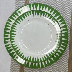 Ensemble d'assiettes en porcelaine fine du fabricant professionnel ensembles de vaisselle de style moderne géométrique vert à bords dorés - Product Image 6
