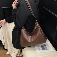 Tas Selempang Wanita Kapasitas Besar Harga Grosir, Tas Crossbody Ringan Nyaman Modis, Tas Tangan Wanita Serbaguna untuk Sehari-hari