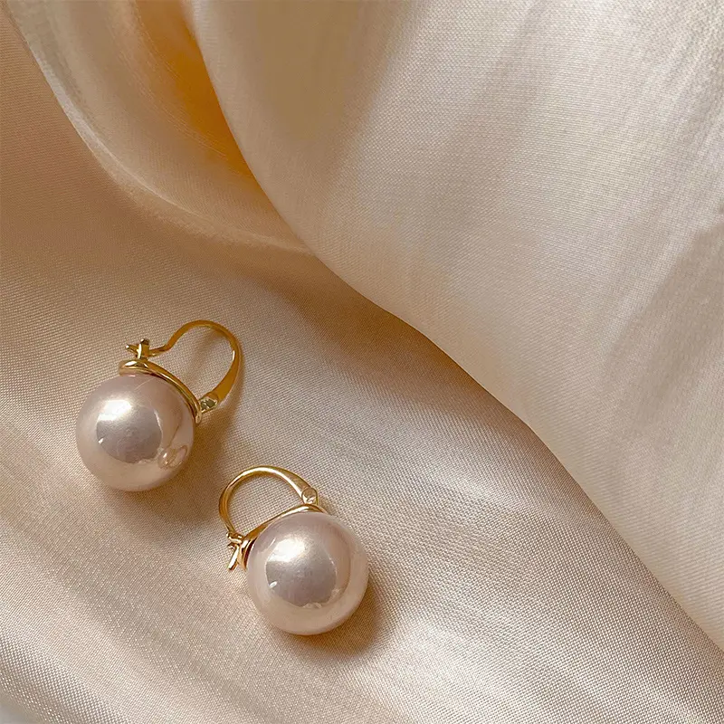 2022 Temperament Gold Pearl Earrings Elegant Party Earring Women Trendy 18 k Gold Earrings