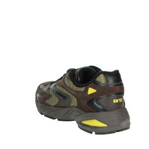 Zapatillas Deportivas para Hombre M411 SN OD YE Marrón con Detalles Amarillos - Product Image 2