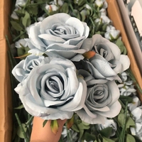 Meistverkaufte Künstliche Rosen-Blumen mit 7 Blütenköpfen Weiße Rosen Künstliche Blumen Künstliche Seidenblumen im Großhandel
