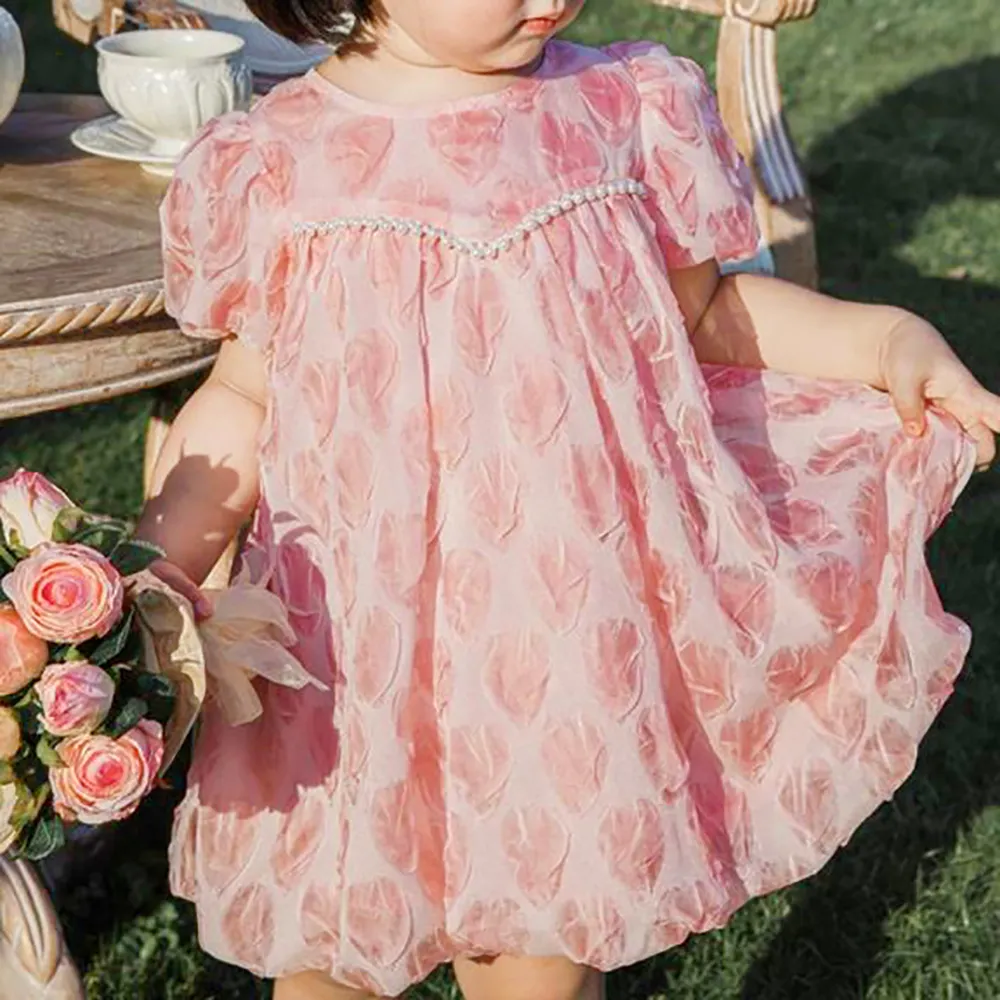 Gaun pesta musim panas anak perempuan Puff bunga merah muda anak kecil Harian dengan detail penyiangan gaun anak perempuan bunga untuk anak-anak
