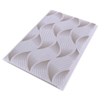 Panneaux de plafond en PVC légers avec motif géométrique fluorescent résistant à l'humidité pour la salle de sport, le commerce et l'usage domestique