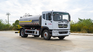Camión Cisterna Dongfeng D9 13800L de China con Bomba y Motor con Emisión Euro 6 para Uso en Carreteras, Fábricas, Minería y Construcción en Altura - Product Image 2