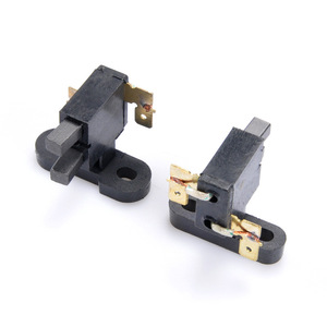 ที่ใส่แปรงถ่านเครื่องกำเนิดไฟฟ้าดีเซล 2KW 3KW 5KW 8KW 168F 188F ชิ้นส่วนพลาสติกสำหรับเครื่องยนต์ดีเซล - Product Image 1