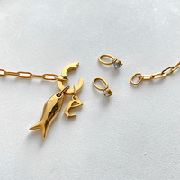 Pulsera de Cadena de Acero Inoxidable Chapada en Oro de 14K para Mujer, con Colgante de Delfín y Letra E, Zirconia Azul y Blanca, Joyería Emanco