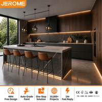 Cuisine modulaire de luxe sur mesure Jerome Factory, armoires modernes en placage de noyer foncé avec îlot en marbre