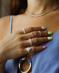 Bague de phalange rose pour femmes et jeunes filles, forme géométrique, pavée de zircone cubique ovale et marquise, petite taille # Bijoux de mariage et de fête à 4 anneaux - Product Image 2