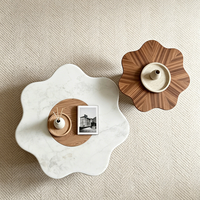 Table basse moderne en forme de fleur, plateau en pierre microcristalline, placage en noyer, base en métal, table de salon de luxe design