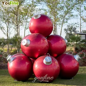 Sculpture de boule rouge de décoration de Noël en fibre de verre de grands affichages commerciaux extérieurs